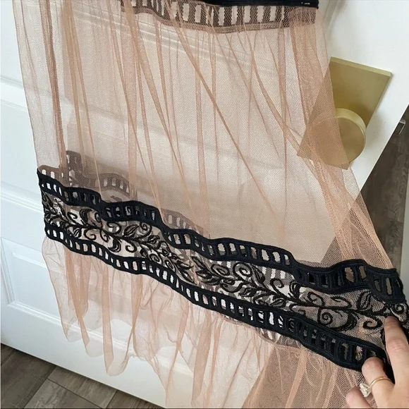 For love and lemons black desert maxi dress - Picture 4 of 9